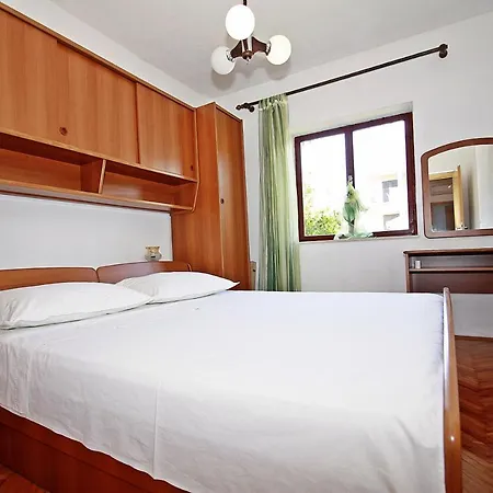 Appartement With Parking Space Supetar, Brac - 16652
