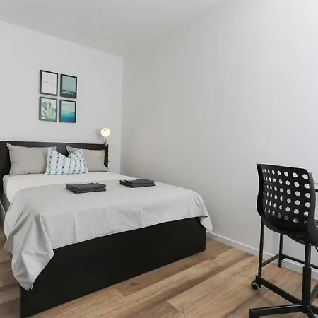 Apartament With Parking Space Supetar, Brac - 16652 Supetar