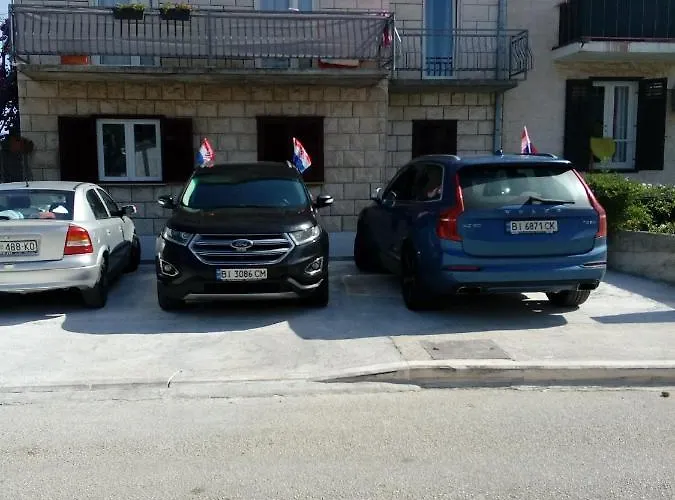 With Parking Space Supetar, Brac - 16652 Lägenhet *