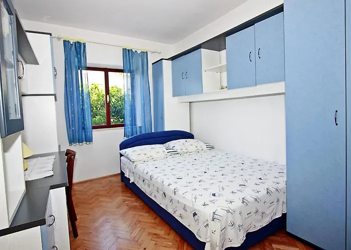 With Parking Space Supetar, Brac - 16652 Lägenhet *