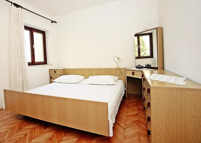 Lägenhet With Parking Space Supetar, Brac - 16652 *